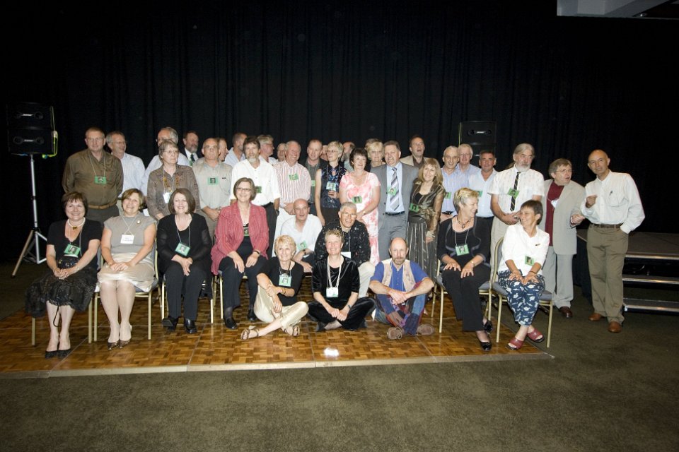 0671-group-ad