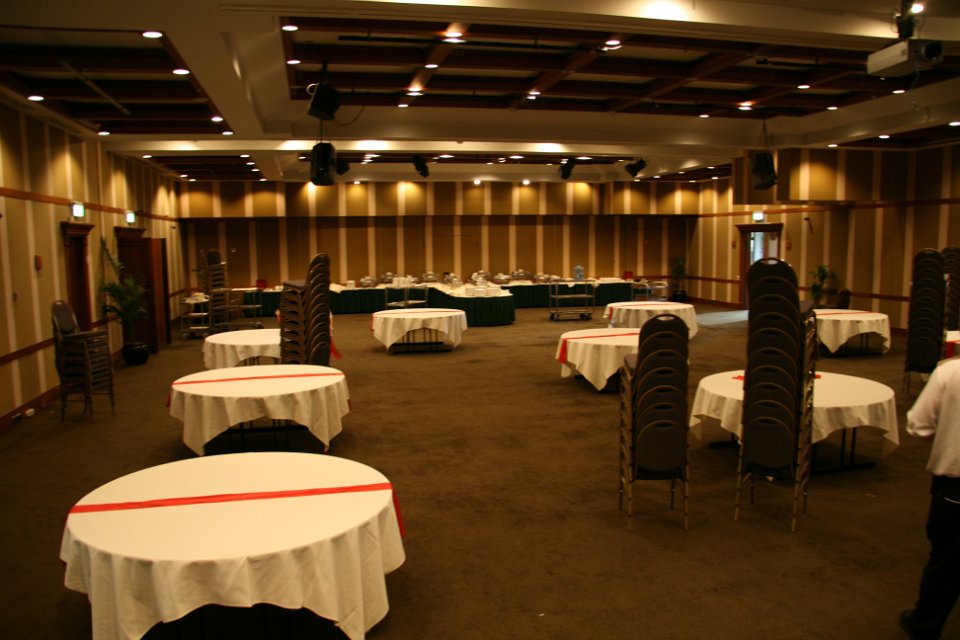 1042-emptyroom-ph
