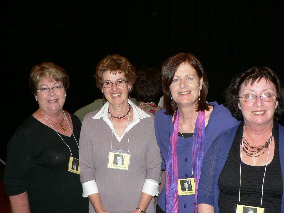 LorraineJanetDawnPam-wg